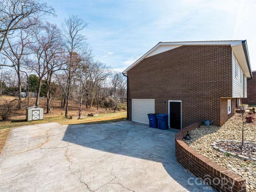 110 Windsor Street, Connelly Springs, NC 28612.  MLS# CAR4351181, YatesRealty ID 8893. 
