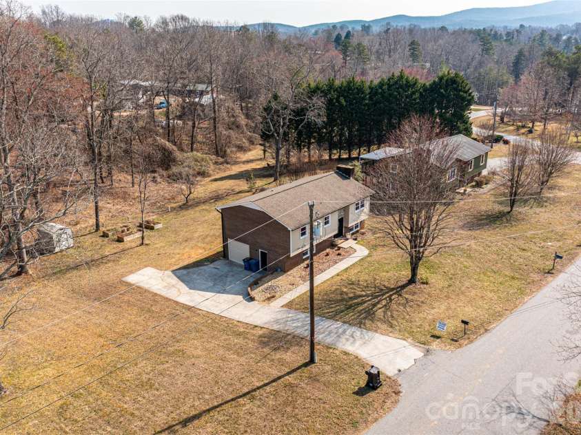 110 Windsor Street, Connelly Springs, NC 28612.  MLS# CAR4351181, YatesRealty ID 8893. 