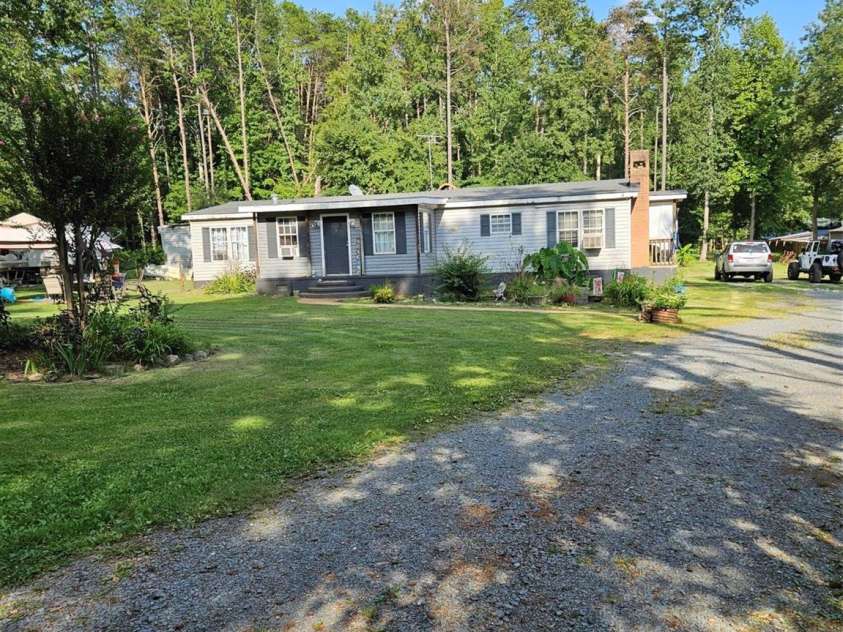 735 Ned Marsh Road, Salisbury, NC 28146.  MLS# CAR4177961, YatesRealty ID 8893. 