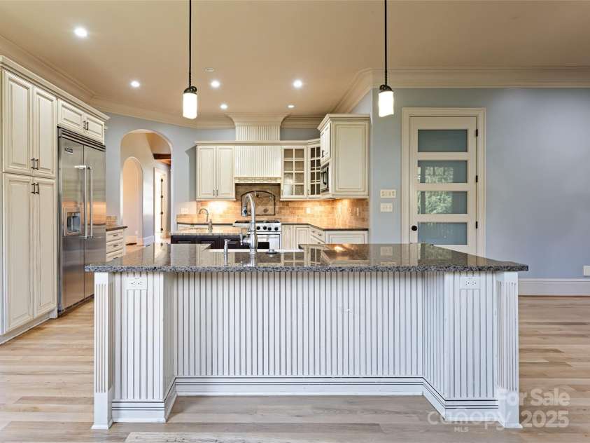 3 Willowside Court, Fairview, NC 28730.  MLS# CAR4204662, YatesRealty ID 8894. 