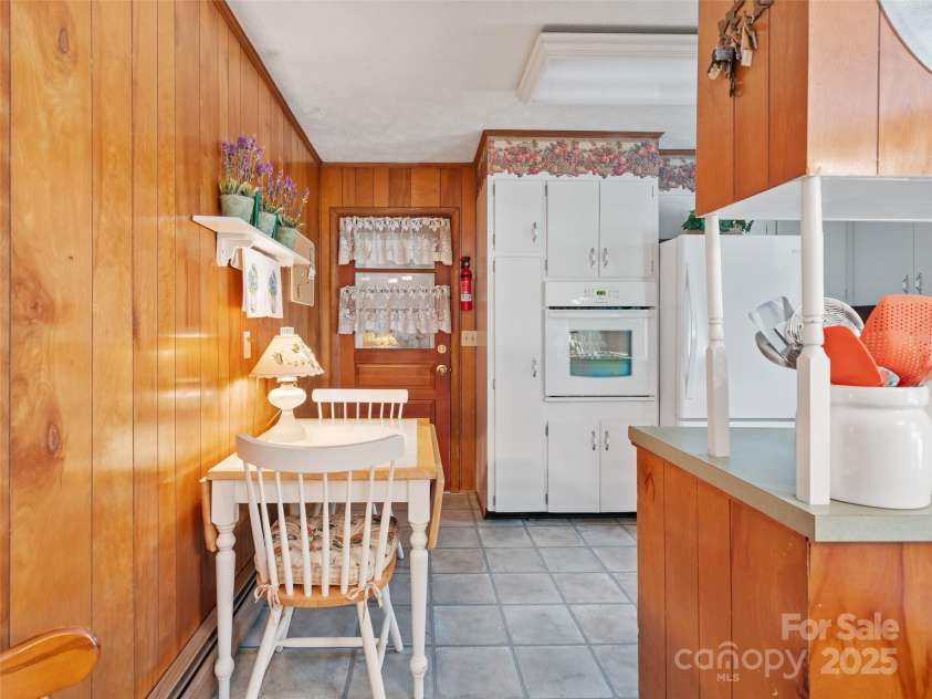 631 Macedonia Road, Asheville, NC 28804.  MLS# CAR4301225, YatesRealty ID 8894. 