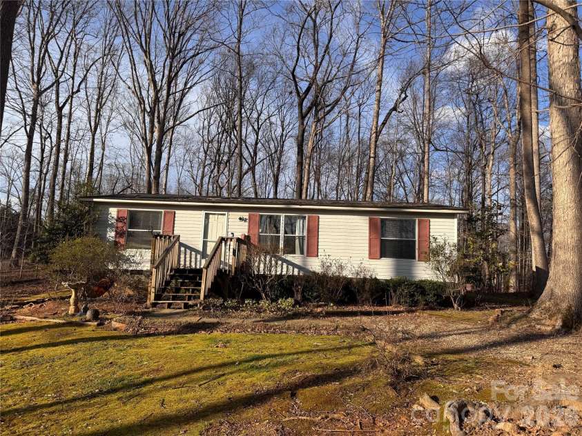 121 Shady Lane, Troutman, NC 28166.  MLS# CAR4352334, YatesRealty ID 8895. 