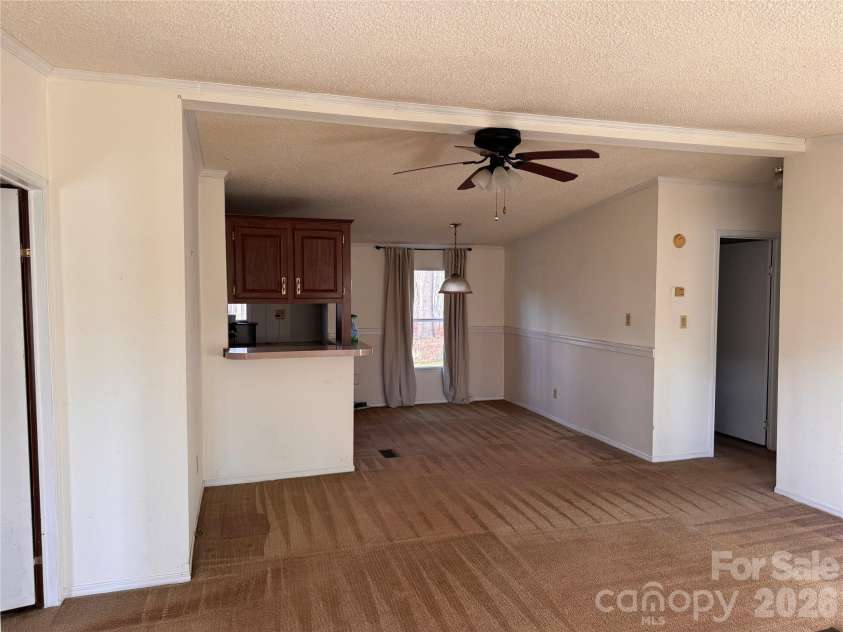 121 Shady Lane, Troutman, NC 28166.  MLS# CAR4352334, YatesRealty ID 8895. 