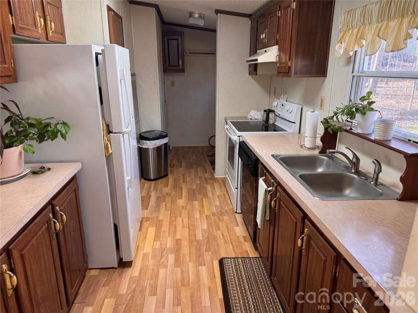 121 Shady Lane, Troutman, NC 28166.  MLS# CAR4352334, YatesRealty ID 8895. 