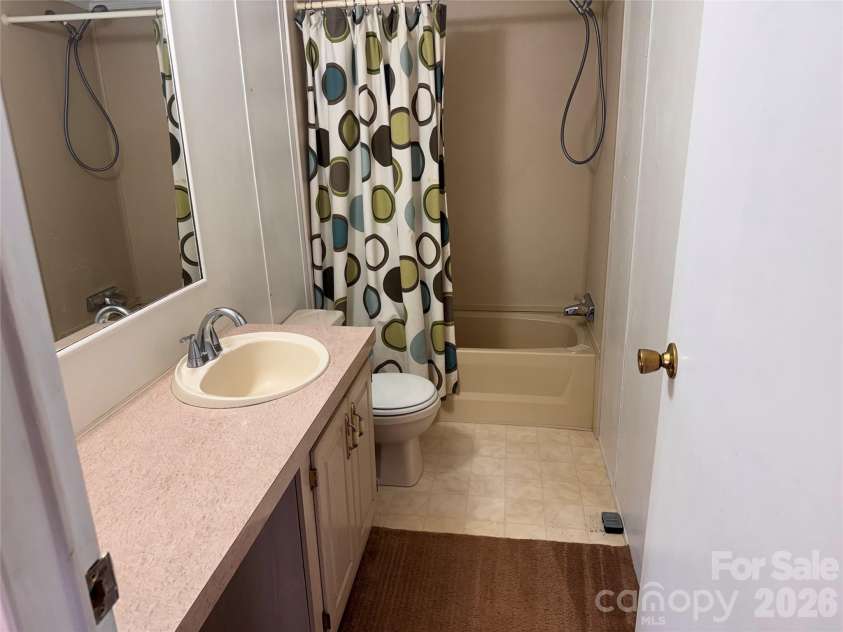 121 Shady Lane, Troutman, NC 28166.  MLS# CAR4352334, YatesRealty ID 8895. 