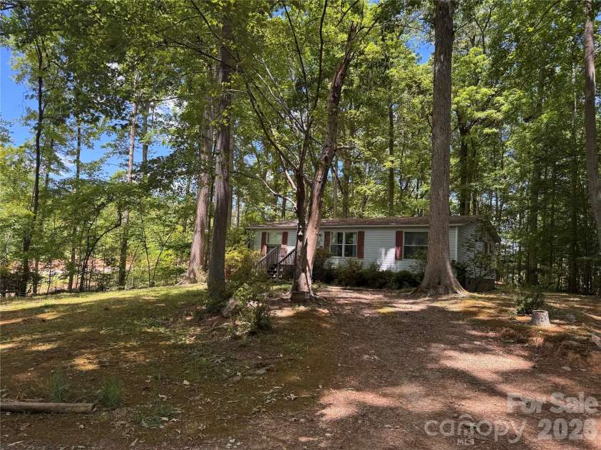 121 Shady Lane, Troutman, NC 28166.  MLS# CAR4352334, YatesRealty ID 8895. 