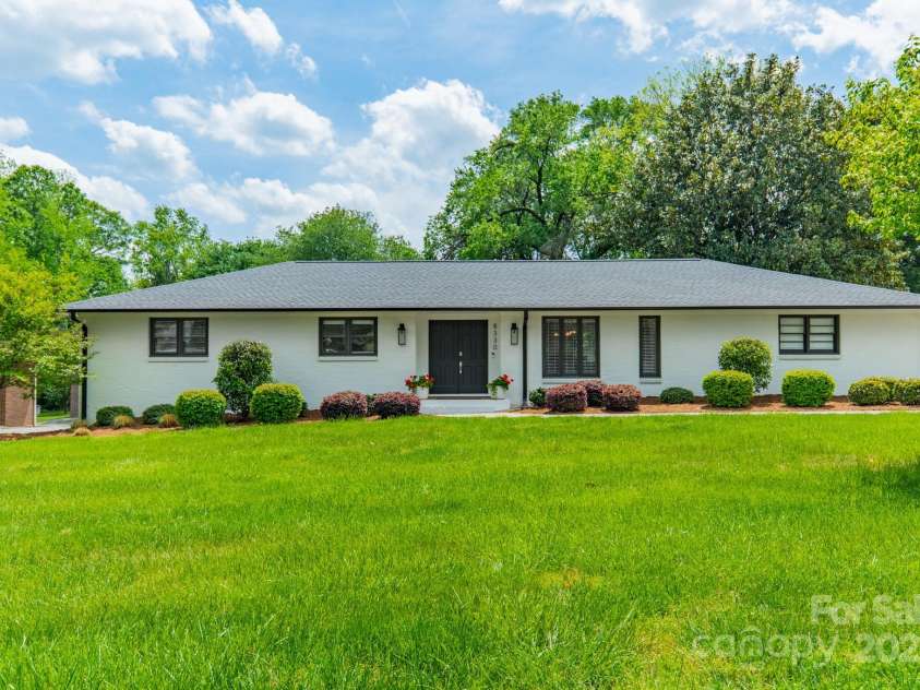 8330 Fallsdale Drive, Charlotte, NC 28214.  MLS# CAR4248517, YatesRealty ID 8896. 8330 Fallsdale