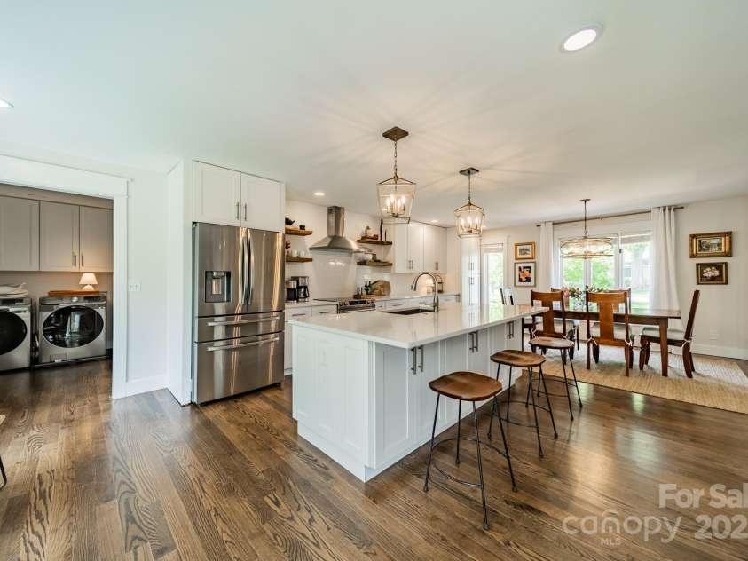 8330 Fallsdale Drive, Charlotte, NC 28214.  MLS# CAR4248517, YatesRealty ID 8896. Open Concept Kitchen/Dining Room