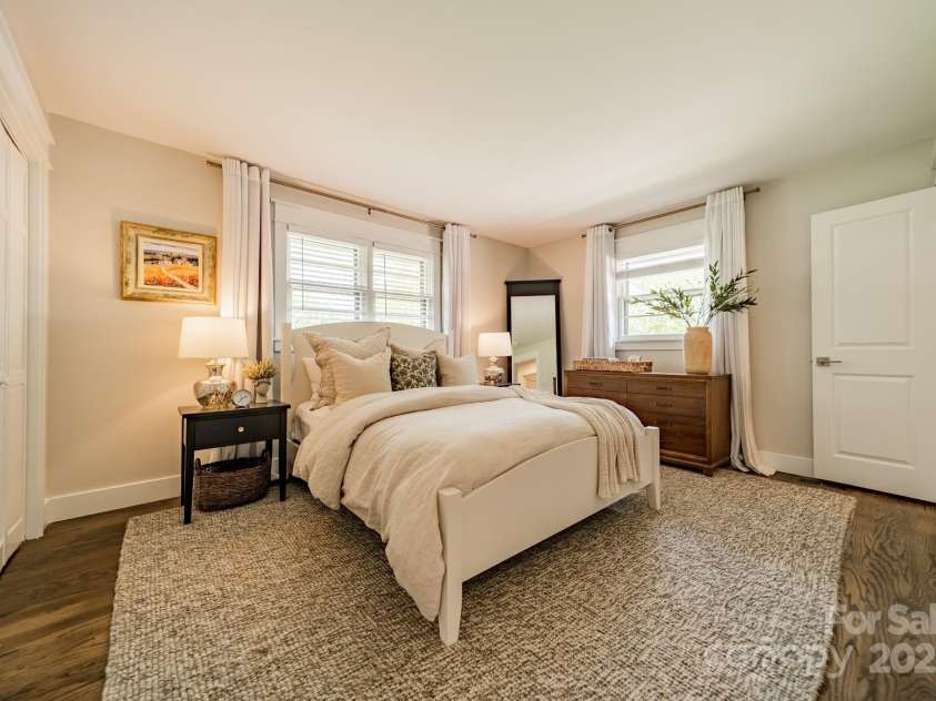 8330 Fallsdale Drive, Charlotte, NC 28214.  MLS# CAR4248517, YatesRealty ID 8896. Primary Bedroom