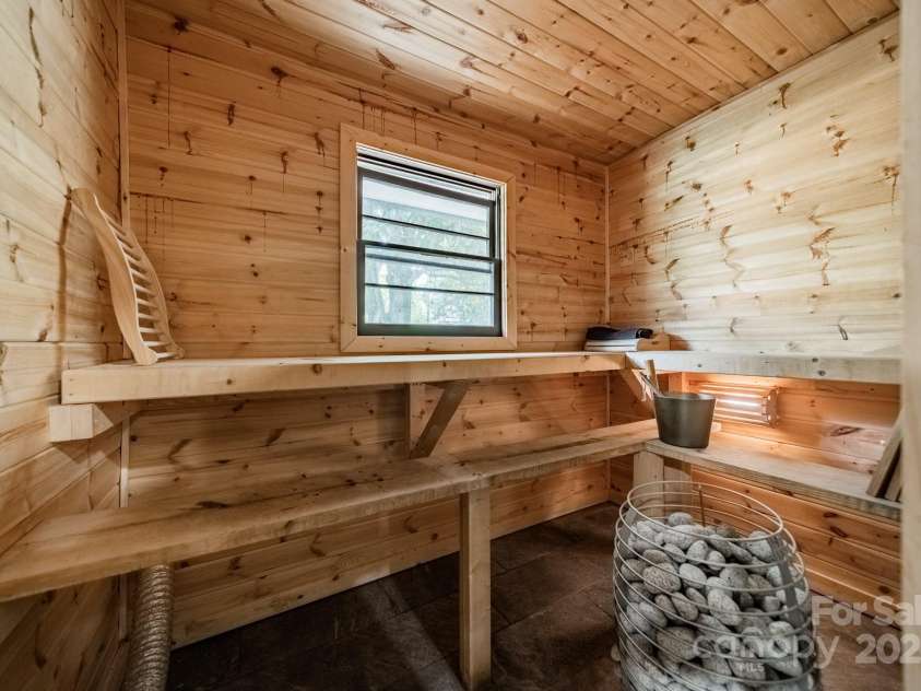 8330 Fallsdale Drive, Charlotte, NC 28214.  MLS# CAR4248517, YatesRealty ID 8896. Sauna