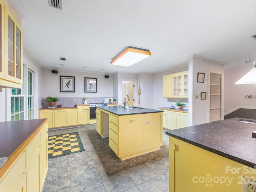 1120 College Street, Mount Pleasant, NC 28124.  MLS# CAR4258641, YatesRealty ID 8897. 