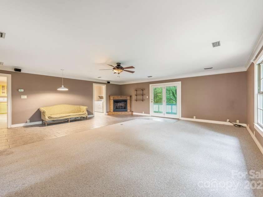 1120 College Street, Mount Pleasant, NC 28124.  MLS# CAR4258641, YatesRealty ID 8897. 