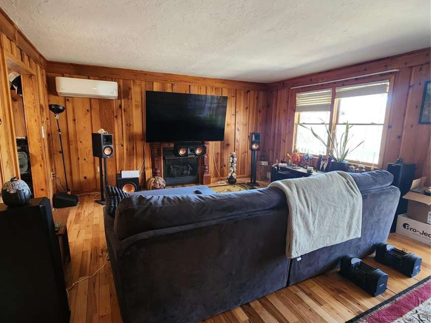 188 Paul Hurst Road, Franklin, NC 28734.  MLS# CAR4233199, YatesRealty ID 8897. Living room