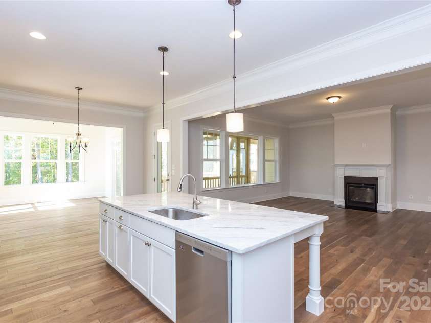 1025 Patterson Farm Road, Mooresville, NC 28115.  MLS# CAR4166919, YatesRealty ID 8898. 