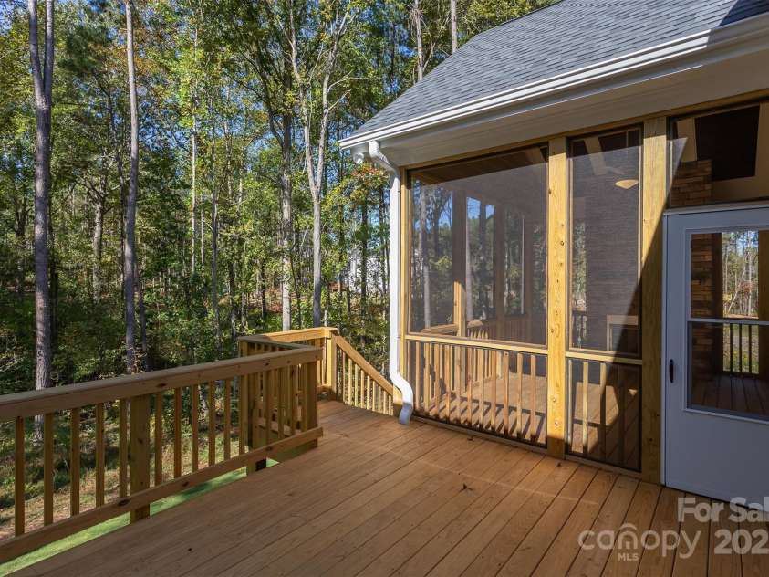 1025 Patterson Farm Road, Mooresville, NC 28115.  MLS# CAR4166919, YatesRealty ID 8898. 