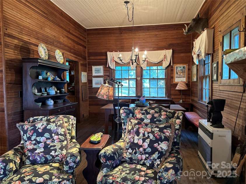 16 Osborn Knob Road, Little Switzerland, NC 28749.  MLS# CAR4307490, YatesRealty ID 89. Living/Dining Area