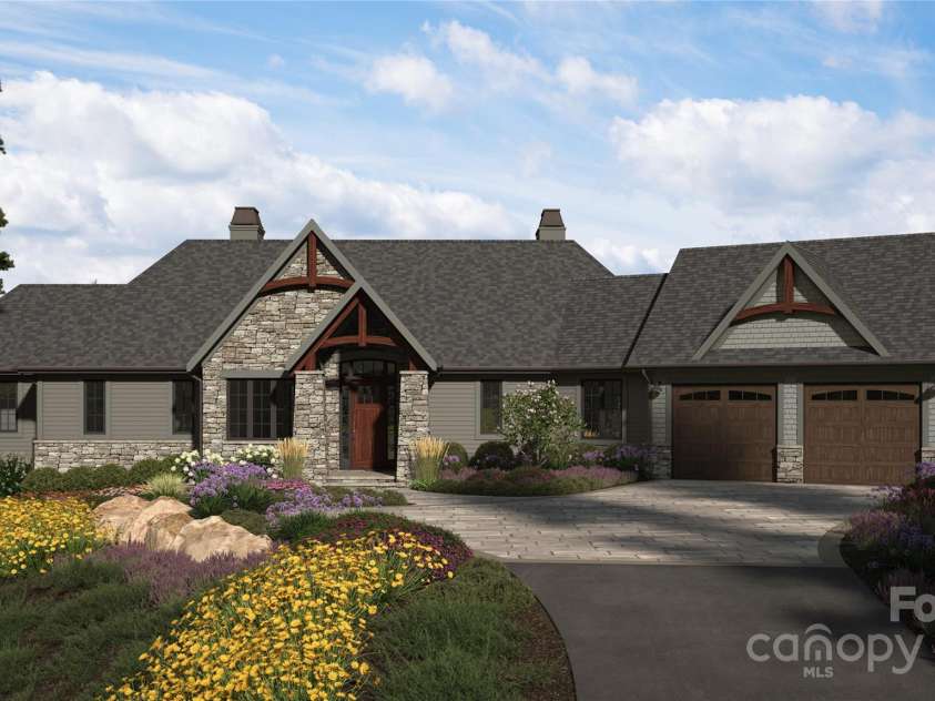 204 Tom Fazio Trace, Hendersonville, NC 28739.  MLS# CAR4133393, YatesRealty ID 89. 