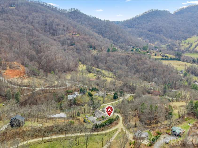 140 Debbie Loop, Waynesville, NC 28786.  MLS# CAR4298832, YatesRealty ID 8900. 