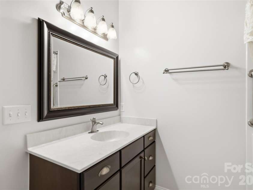 140 Debbie Loop, Waynesville, NC 28786.  MLS# CAR4298832, YatesRealty ID 8900. Bath 2