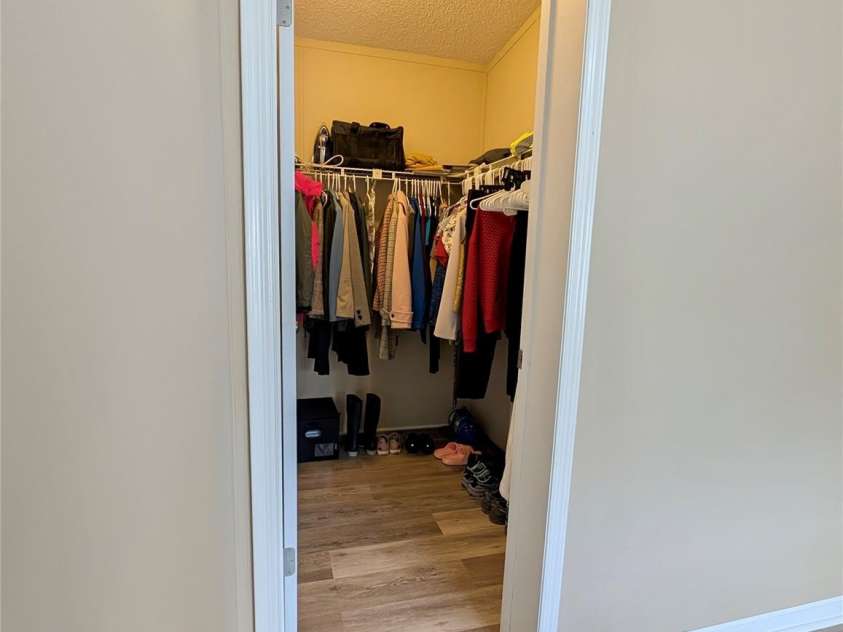 2357 Pleasant Hill Church Road, Grover, NC 28073.  MLS# CAR4314841, YatesRealty ID 8900. BEDROOM #1 CLOSET