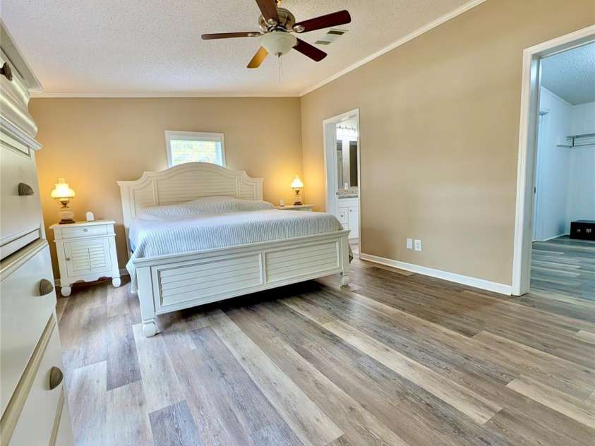 2357 Pleasant Hill Church Road, Grover, NC 28073.  MLS# CAR4314841, YatesRealty ID 8900. PRIMARY SUITE