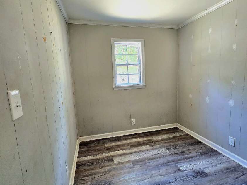 1307 Washington Lane, Kannapolis, NC 28083.  MLS# CAR4247644, YatesRealty ID 8901. Bonus Room