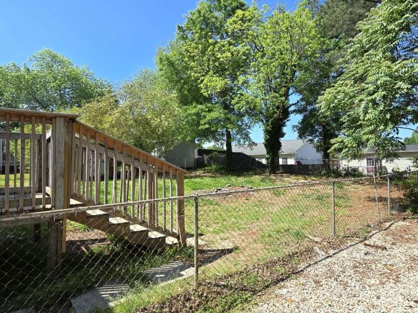 1307 Washington Lane, Kannapolis, NC 28083.  MLS# CAR4247644, YatesRealty ID 8901. Porch Backyard