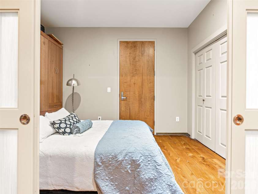 23 Rankin Avenue, Asheville, NC 28801.  MLS# CAR4365494, YatesRealty ID 8902. 