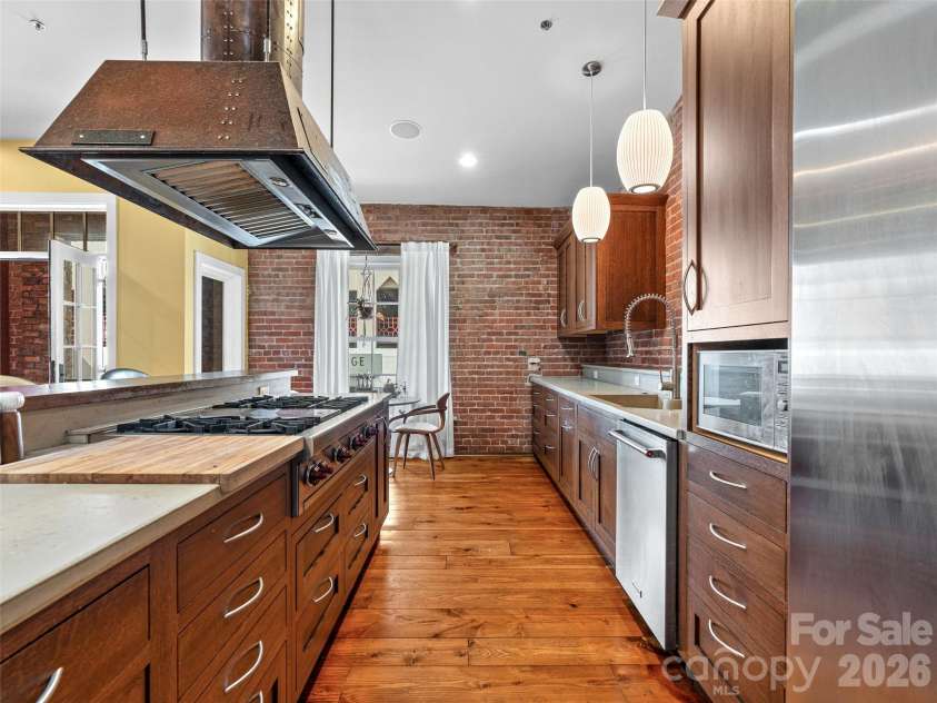 23 Rankin Avenue, Asheville, NC 28801.  MLS# CAR4365494, YatesRealty ID 8902. 