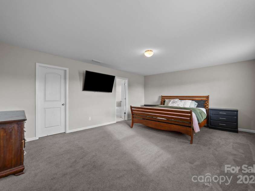 2680 Andes Drive, Statesville, NC 28625.  MLS# CAR4194173, YatesRealty ID 8903. 