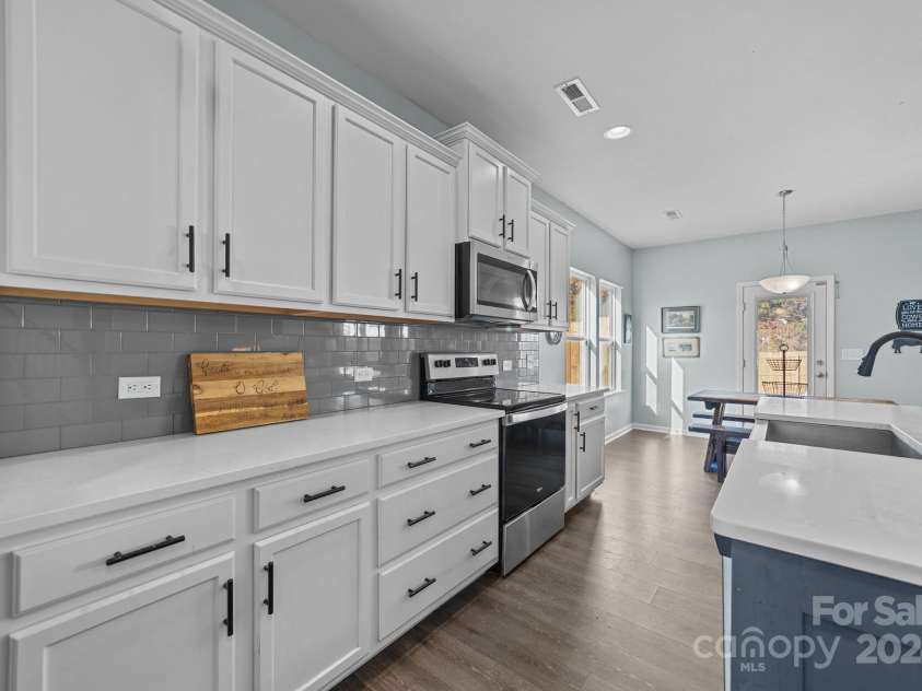 2680 Andes Drive, Statesville, NC 28625.  MLS# CAR4194173, YatesRealty ID 8903. 