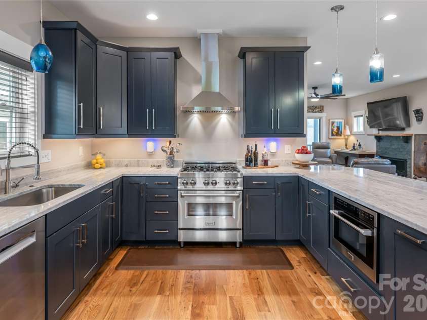 79 Culvern Street, Asheville, NC 28804.  MLS# CAR4304485, YatesRealty ID 8903. Kitchen
