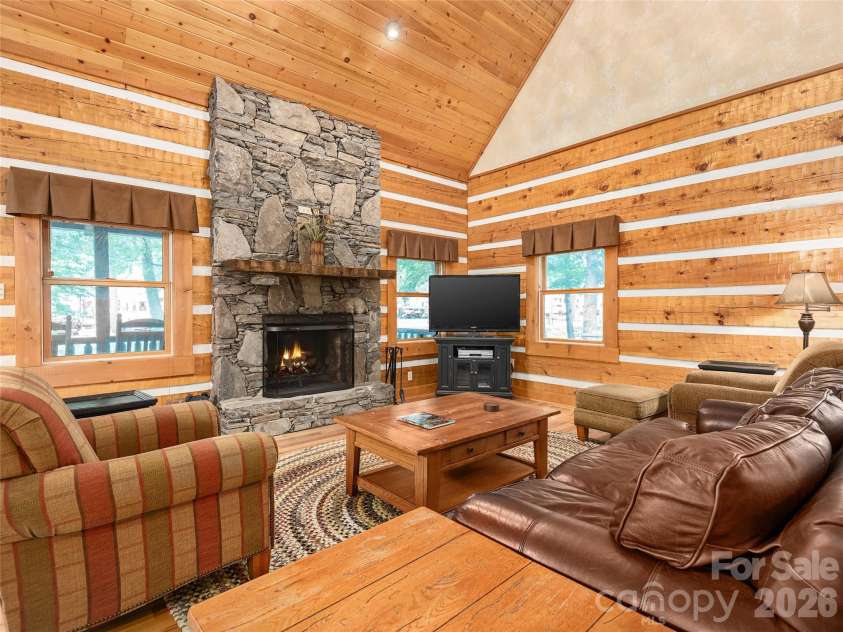 24 Rachels Circle, Maggie Valley, NC 28751.  MLS# CAR4361814, YatesRealty ID 8905. 