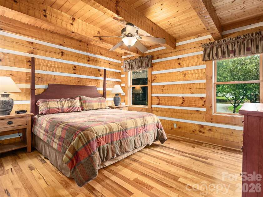 24 Rachels Circle, Maggie Valley, NC 28751.  MLS# CAR4361814, YatesRealty ID 8905. 