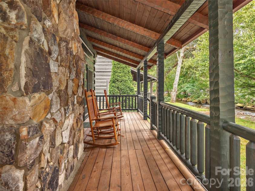 24 Rachels Circle, Maggie Valley, NC 28751.  MLS# CAR4361814, YatesRealty ID 8905. 