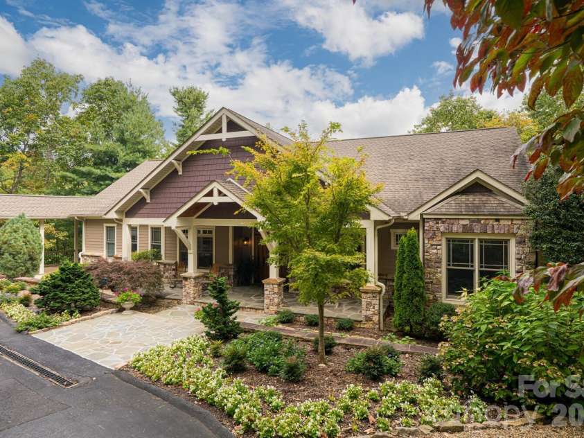 104 Mossridge Court, Flat Rock, NC 28731.  MLS# CAR4366068, YatesRealty ID 8906. 
