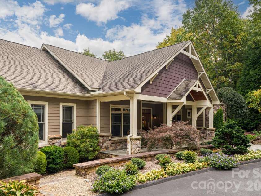 104 Mossridge Court, Flat Rock, NC 28731.  MLS# CAR4366068, YatesRealty ID 8906. 
