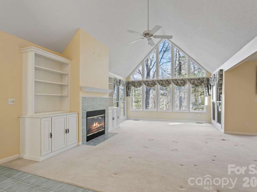 514 Cobblestone Lane, Flat Rock, NC 28731.  MLS# CAR4366078, YatesRealty ID 8907. 