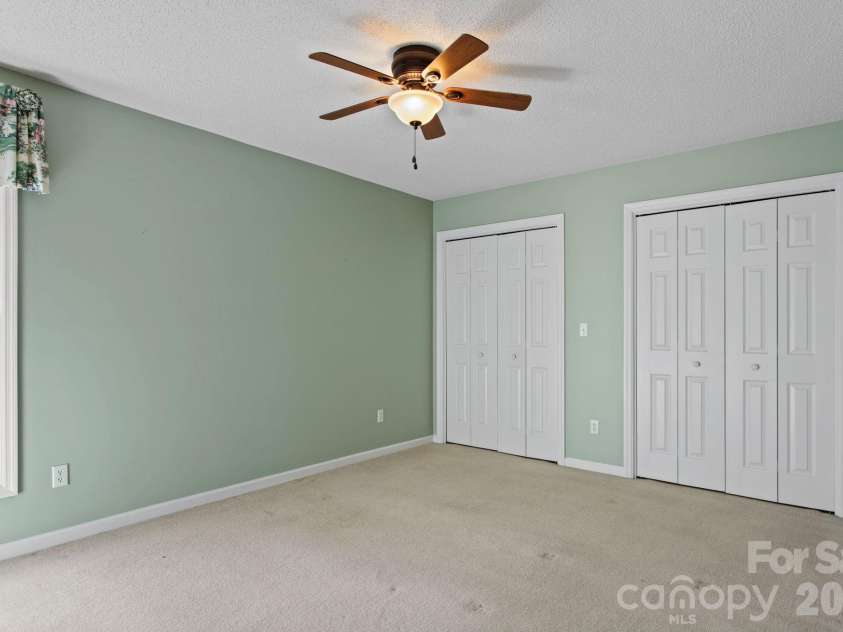 514 Cobblestone Lane, Flat Rock, NC 28731.  MLS# CAR4366078, YatesRealty ID 8907. 