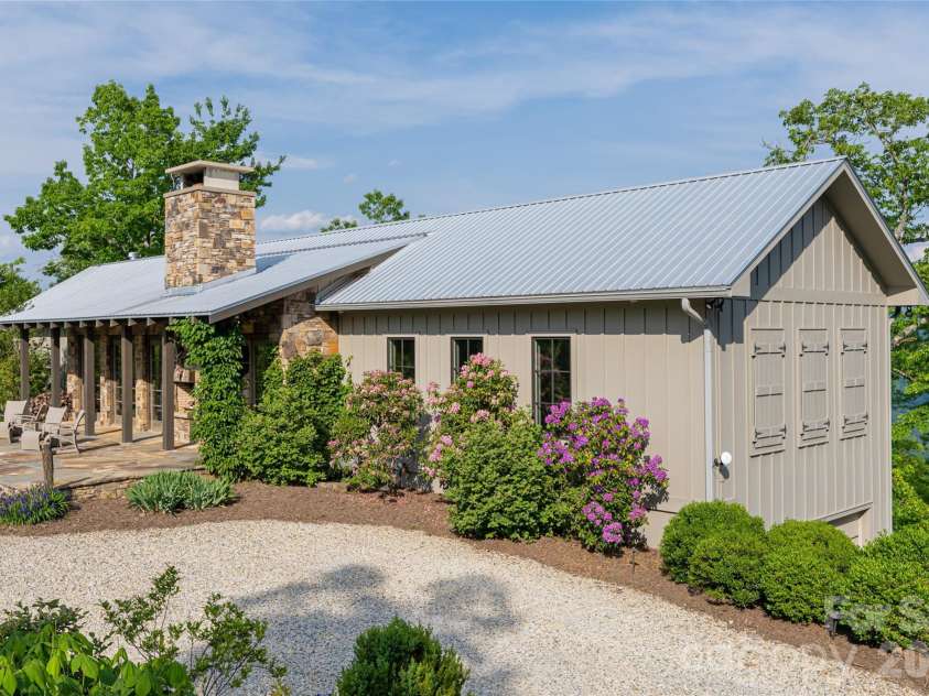 532 Tsali Crossing, Bryson City, NC 28713.  MLS# CAR4333421, YatesRealty ID 891. 