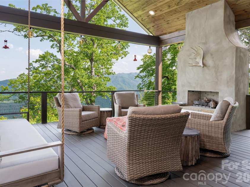 532 Tsali Crossing, Bryson City, NC 28713.  MLS# CAR4333421, YatesRealty ID 891. 