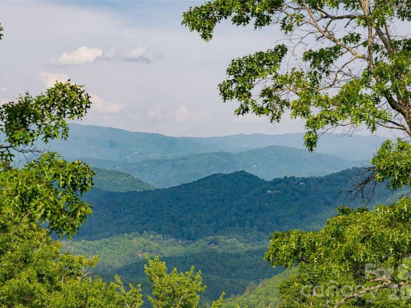532 Tsali Crossing, Bryson City, NC 28713.  MLS# CAR4333421, YatesRealty ID 891. 