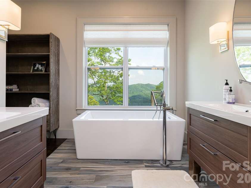 532 Tsali Crossing, Bryson City, NC 28713.  MLS# CAR4335485, YatesRealty ID 891. 