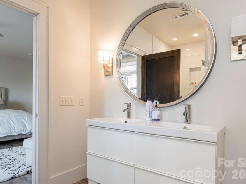 532 Tsali Crossing, Bryson City, NC 28713.  MLS# CAR4335485, YatesRealty ID 891. 