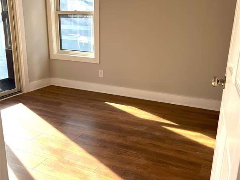 211 Webb Street, Gastonia, NC 28052.  MLS# CAR4366137, YatesRealty ID 8911. 