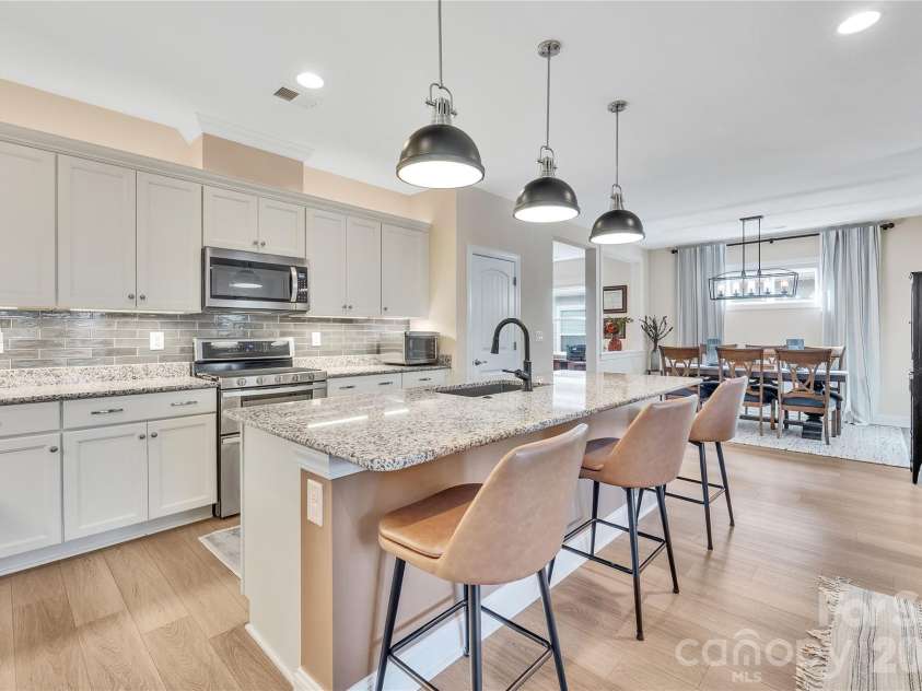 6243 Scuttle Lane, Denver, NC 28037.  MLS# CAR4412253, YatesRealty ID 8914. Kitchen