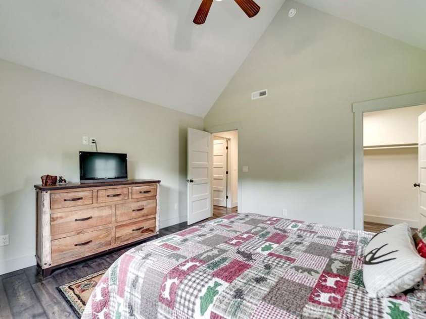 100 Grayling Drive, Cullowhee, NC 28723.  MLS# CAR4251913, YatesRealty ID 8915. 