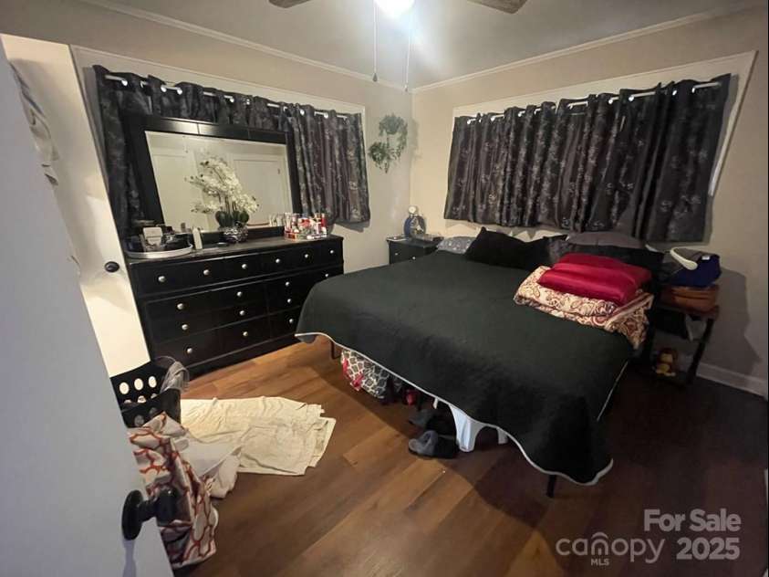 1004 Rollins Avenue, Hamlet, NC 28345.  MLS# CAR4248760, YatesRealty ID 8916. 