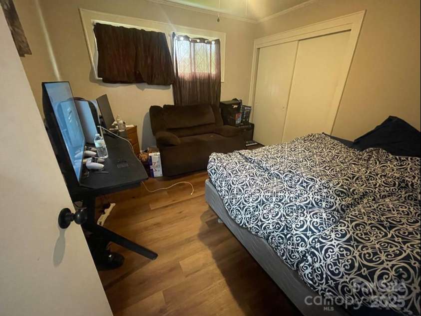 1004 Rollins Avenue, Hamlet, NC 28345.  MLS# CAR4248760, YatesRealty ID 8916. 