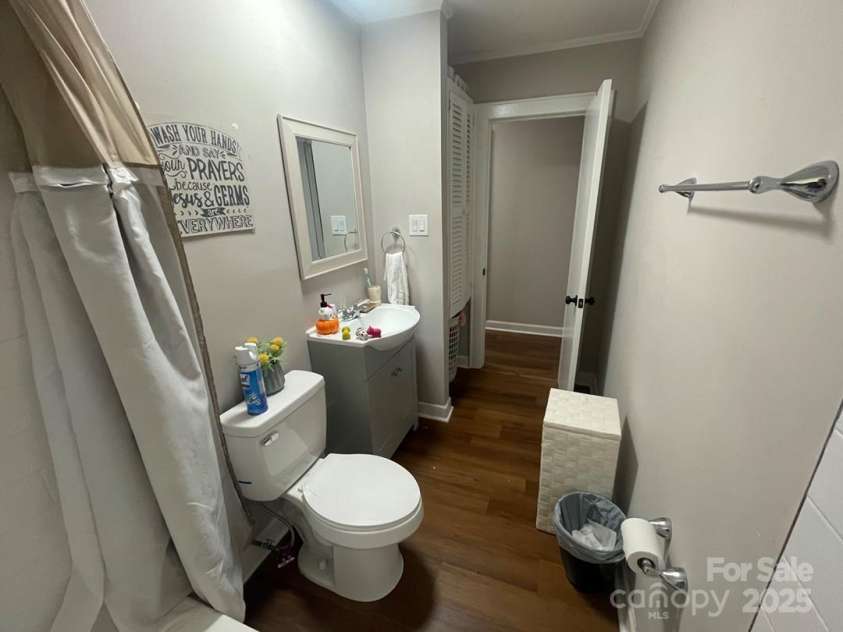 1004 Rollins Avenue, Hamlet, NC 28345.  MLS# CAR4248760, YatesRealty ID 8916. 